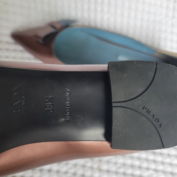 Pumps - Picture 4 of 4